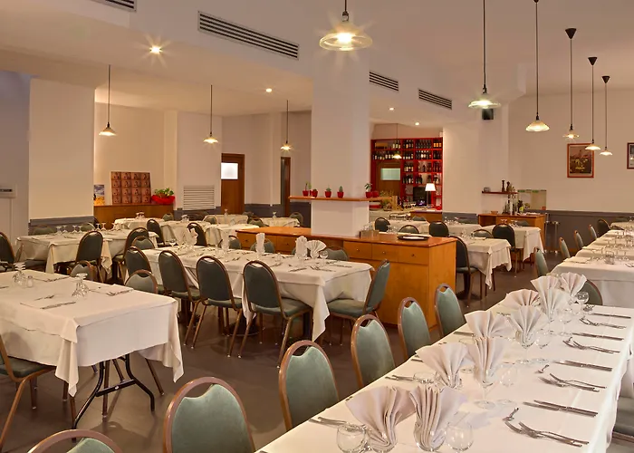 Mistral2 Hotel